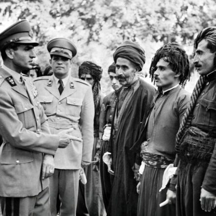 Wie Mohammad Reza Schah über 180 000 Kurden das Leben rettete
