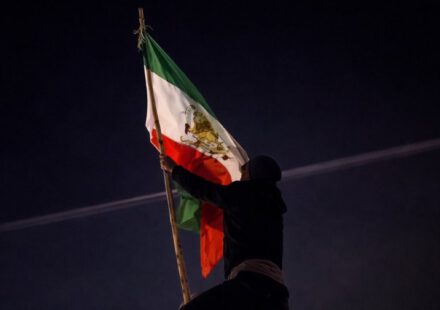 Iran am Rande des Zusammenbruchs und die Notwendigkeit, über eine Alternative nachzudenken