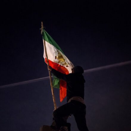 Iran am Rande des Zusammenbruchs und die Notwendigkeit, über eine Alternative nachzudenken Iran am Rande des Zusammenbruchs und die Notwendigkeit, über eine Alternative nachzudenken